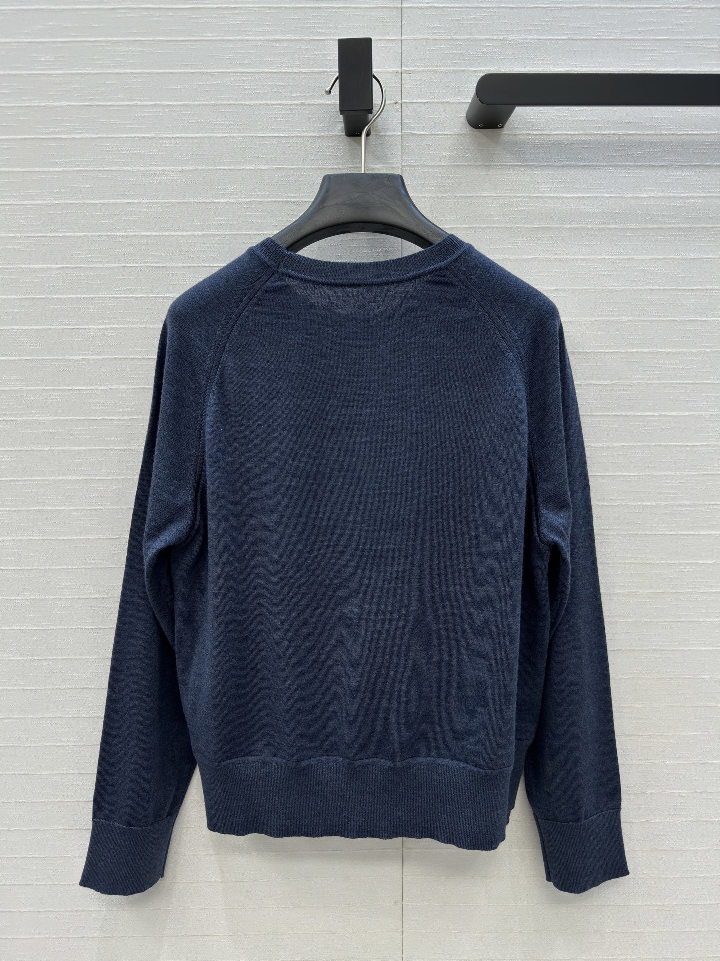 Headquarters service center1