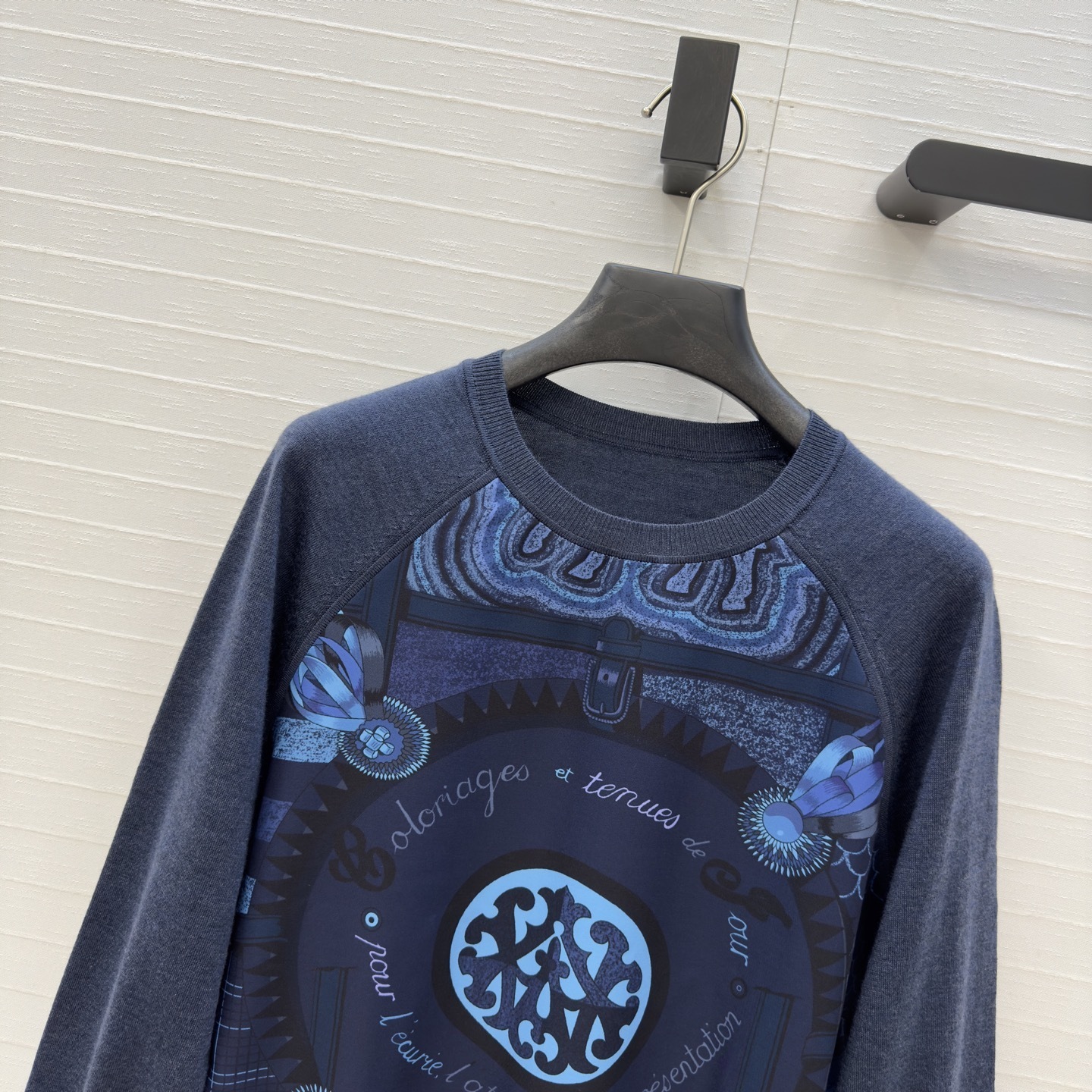 Headquarters service center1