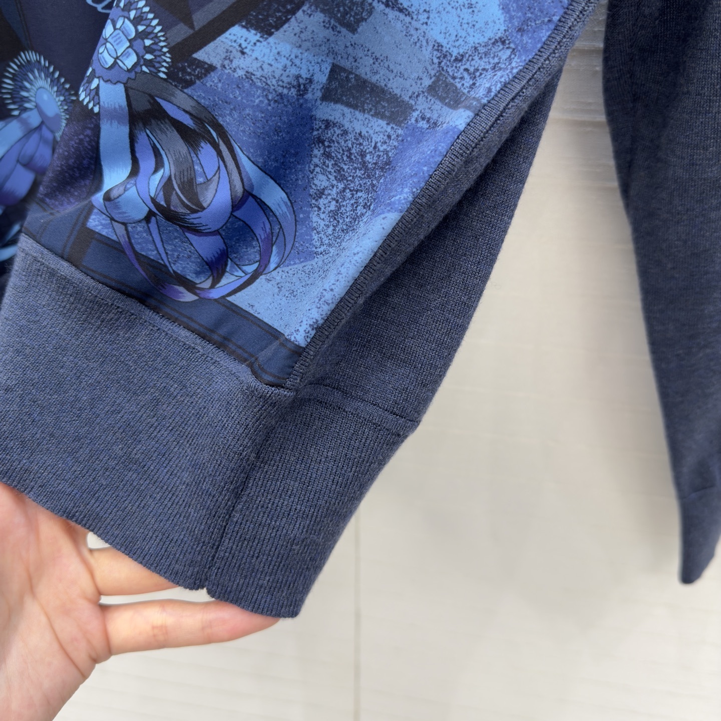 Headquarters service center1