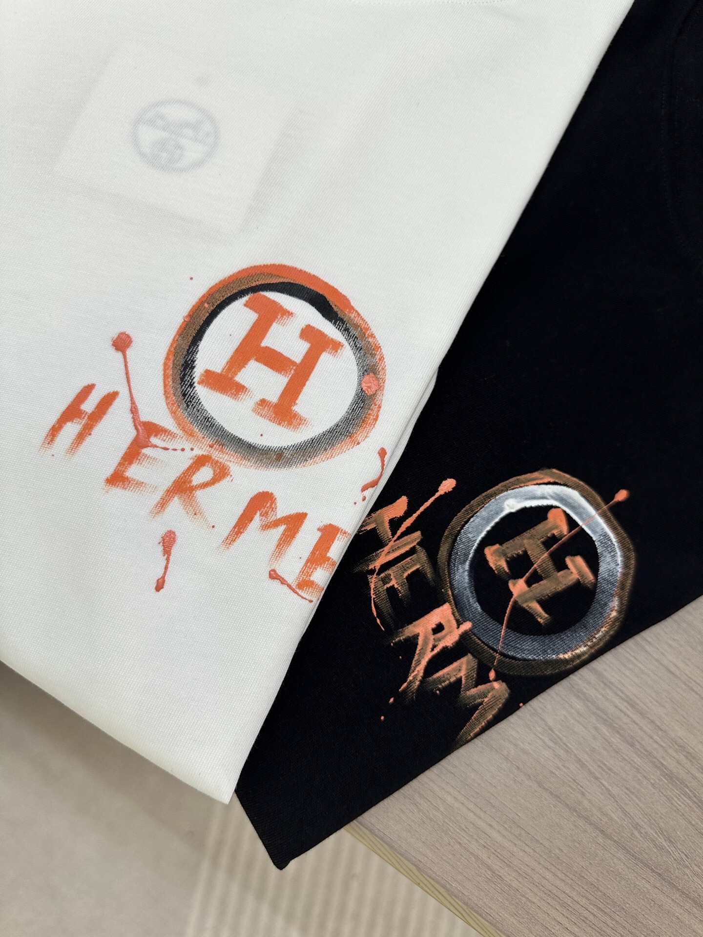 HERMES 00069