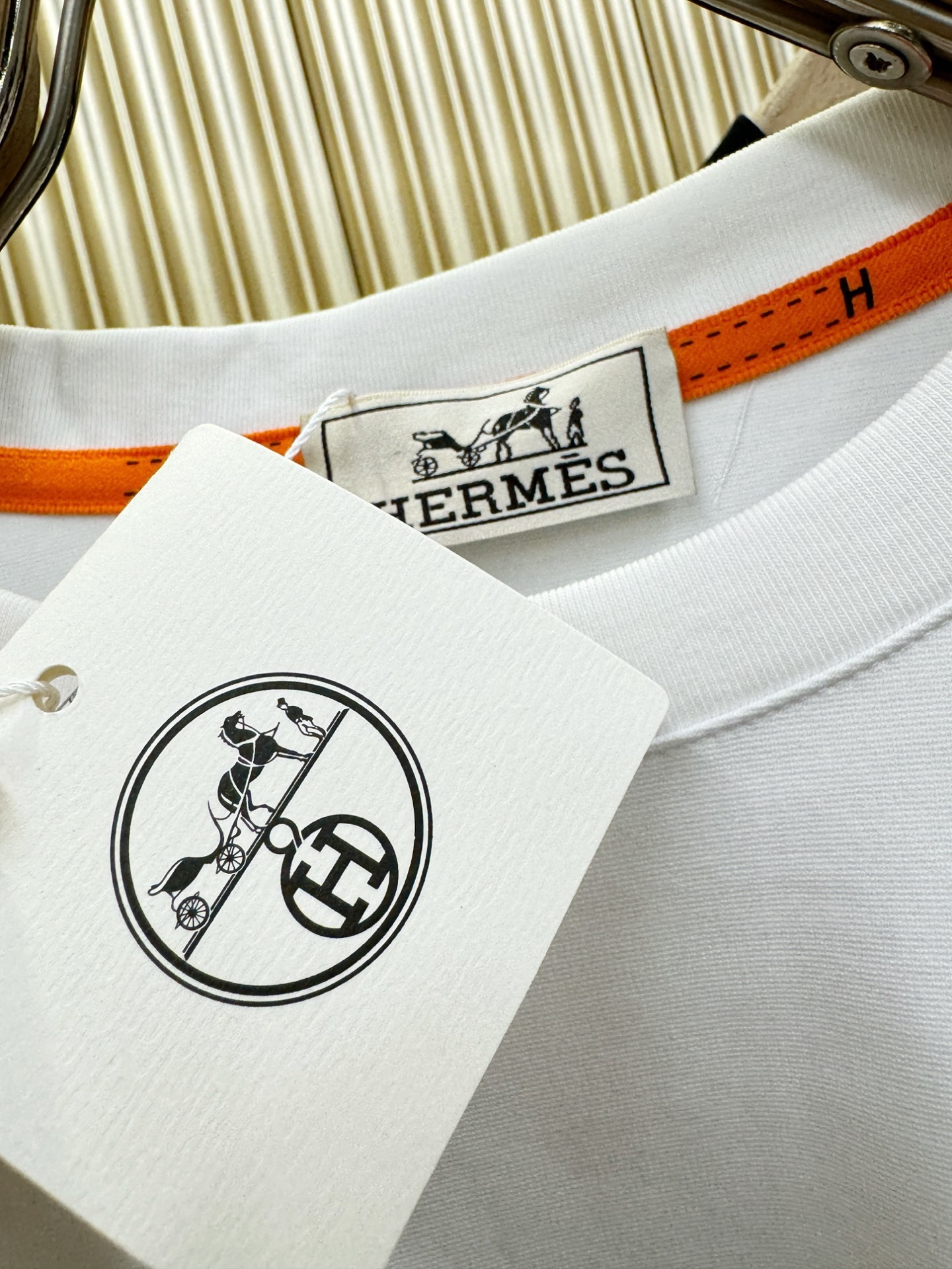 HERMES 00529