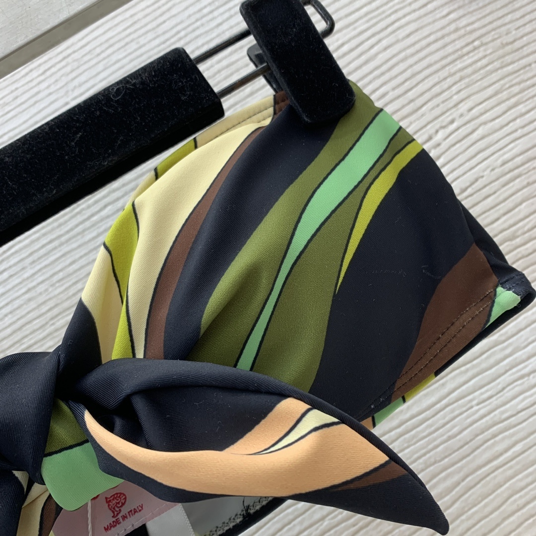 PUCCI  Two piece Emillio Pucci set