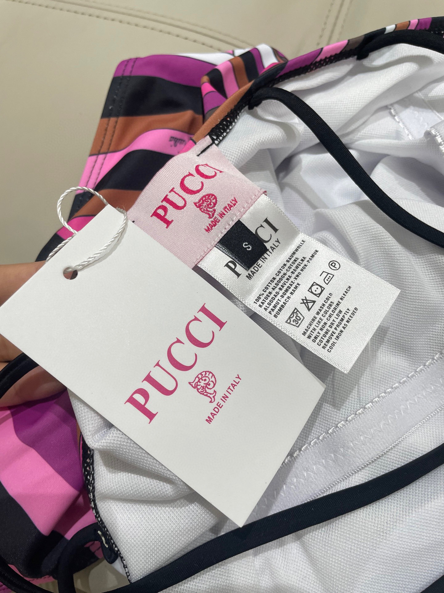 PUCCI 00218