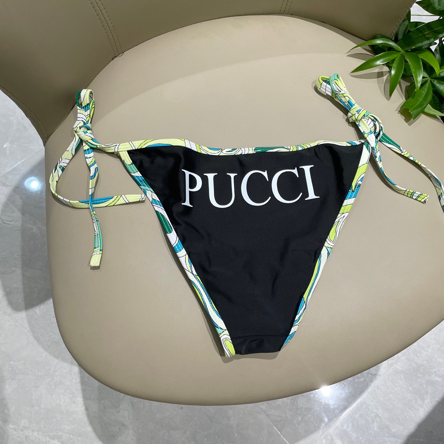 PUCCI 004812