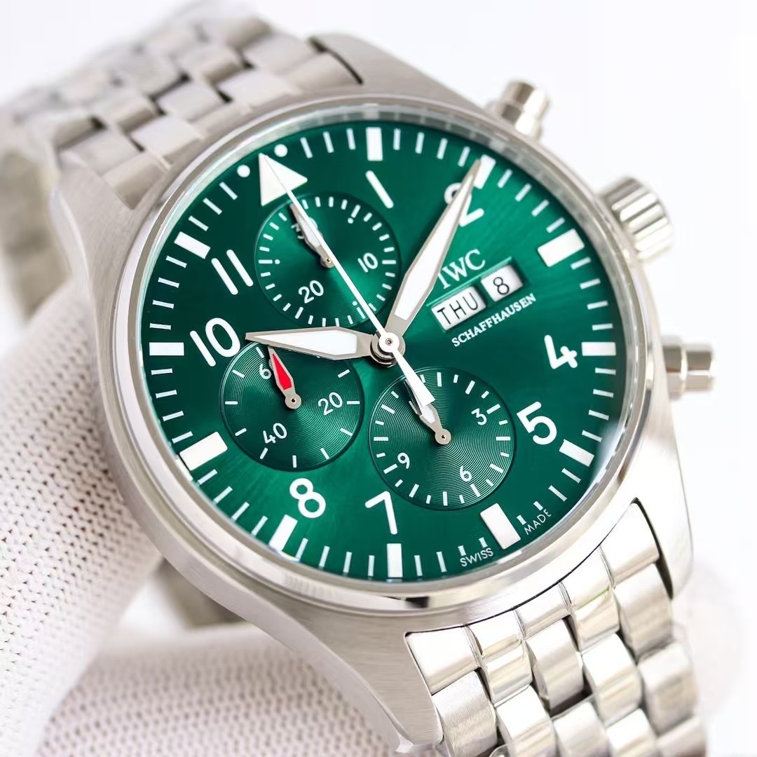 IWC Pilot’s Watch Chronograph 41 Green Stainless Steel Men’s Watch IW388104