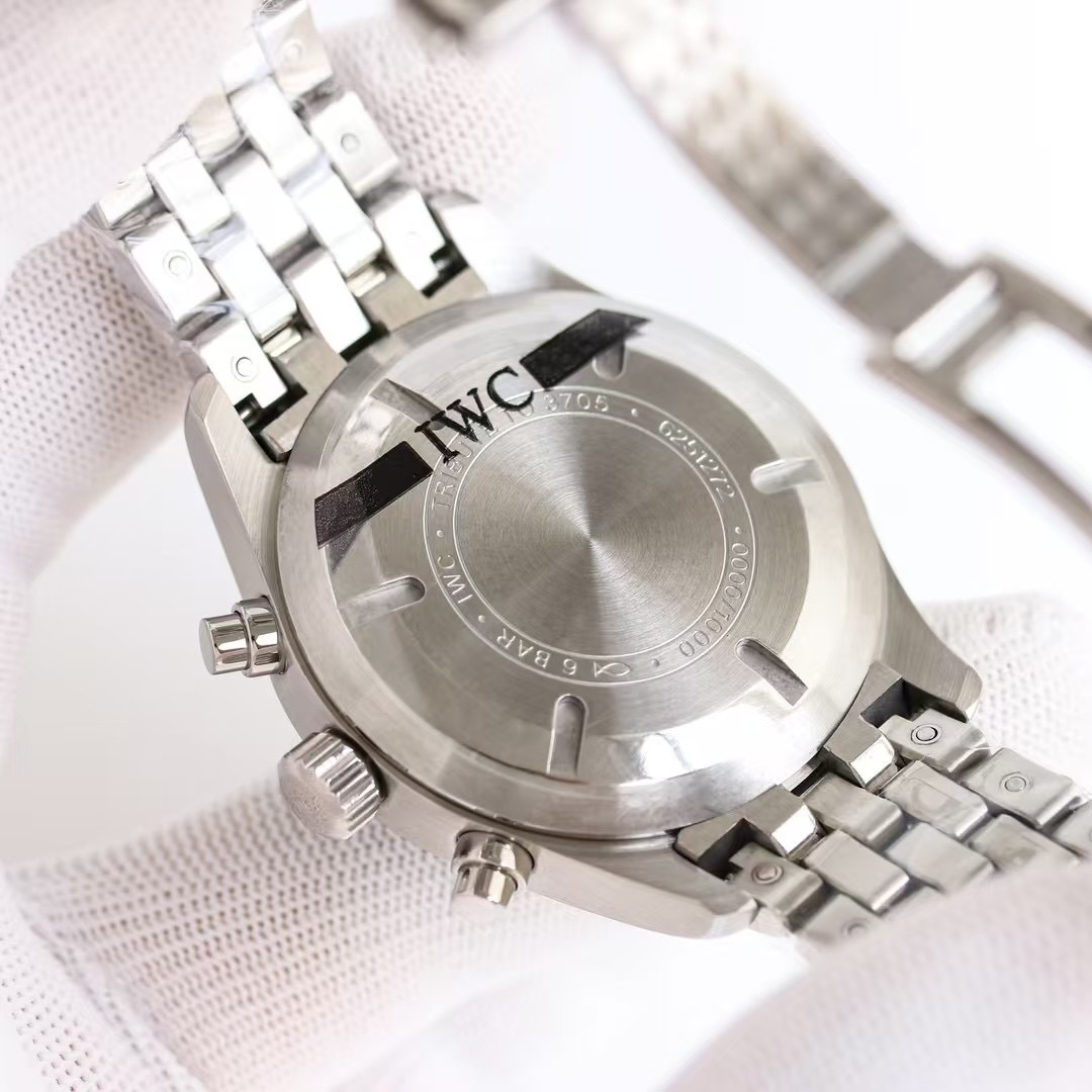 IWC Pilot’s Watch Chronograph 41 Green Stainless Steel Men’s Watch IW388104