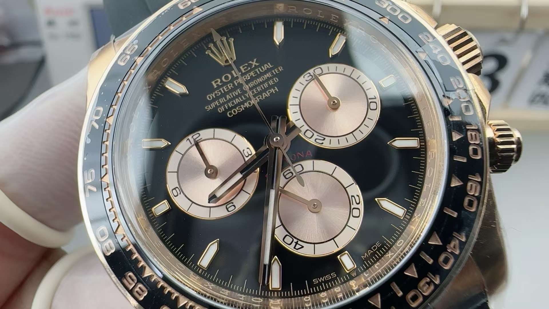 Rolex Daytona NEW 2025 Cosmograph Daytona 40mm 126515LN Rose Gold Oysterflex Black Dial