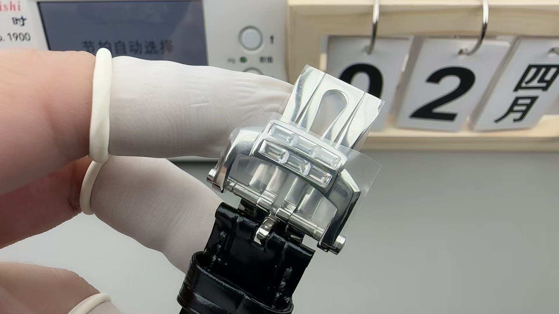 Patek Philippe Nautilus 5724/G-001 Rep 1:1 Watch Silver Case, Diamond Bezel, Blue Face, Leather Strap