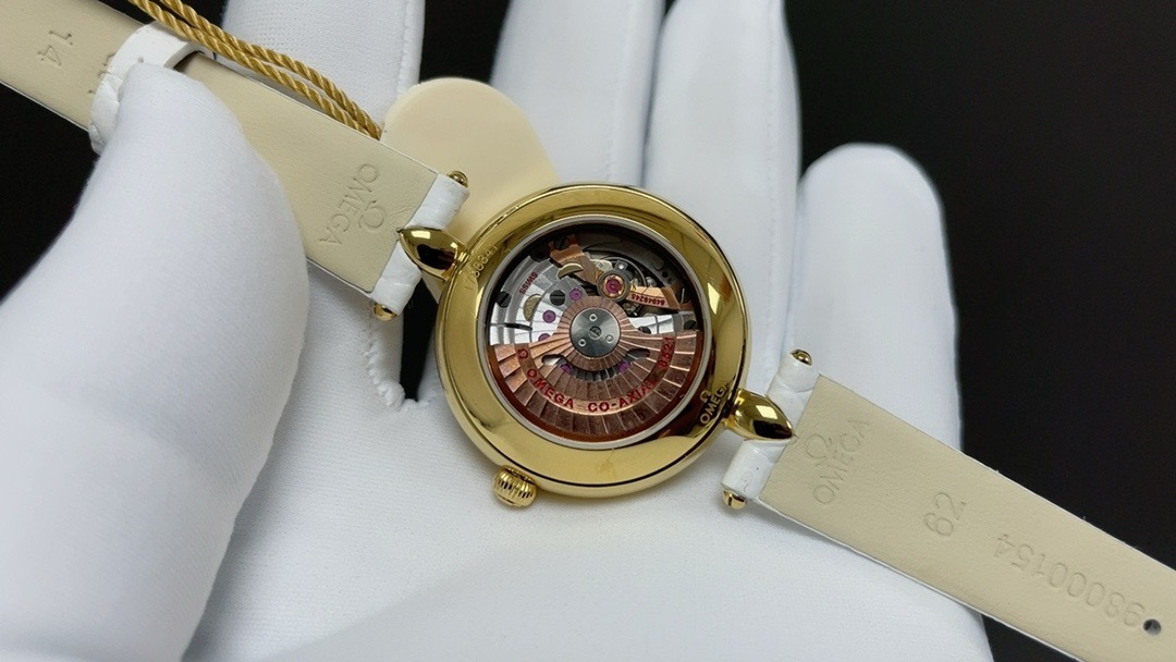 Omega De Ville Prestige 424.57.33.20.55.002 Automatic Red gold Very good