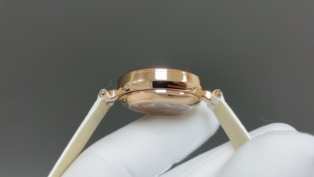 Omega De Ville Prestige 424.57.33.20.55.002 Automatic black leather strapblack leather strap  gold Very good