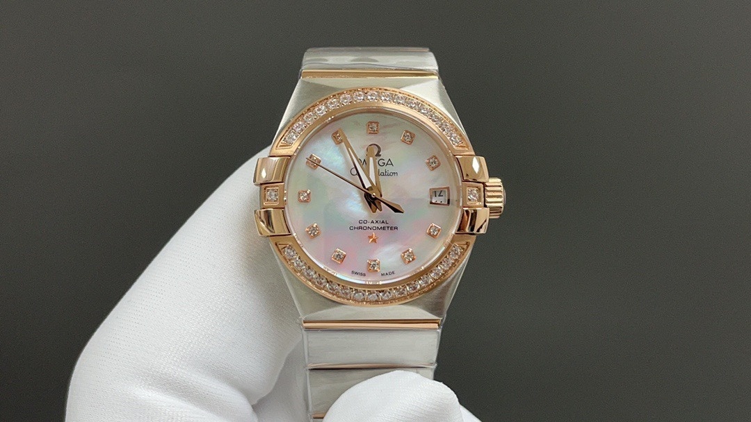 Omega Constellation 123.10.27.20.55.002 woman
