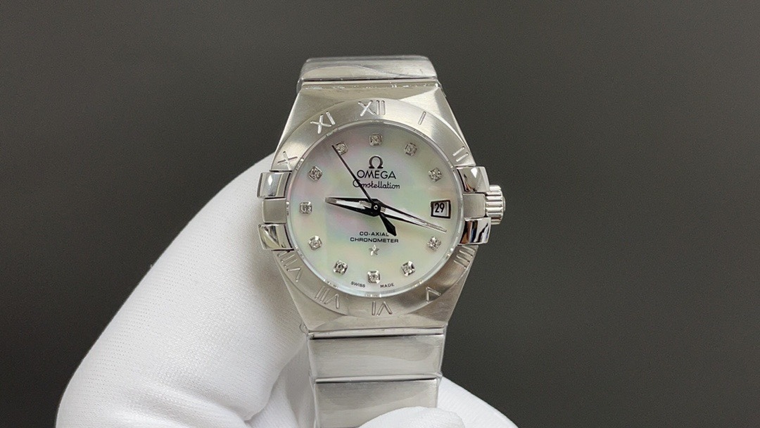 Omega Constellation 123.10.27.20.55.002 woman