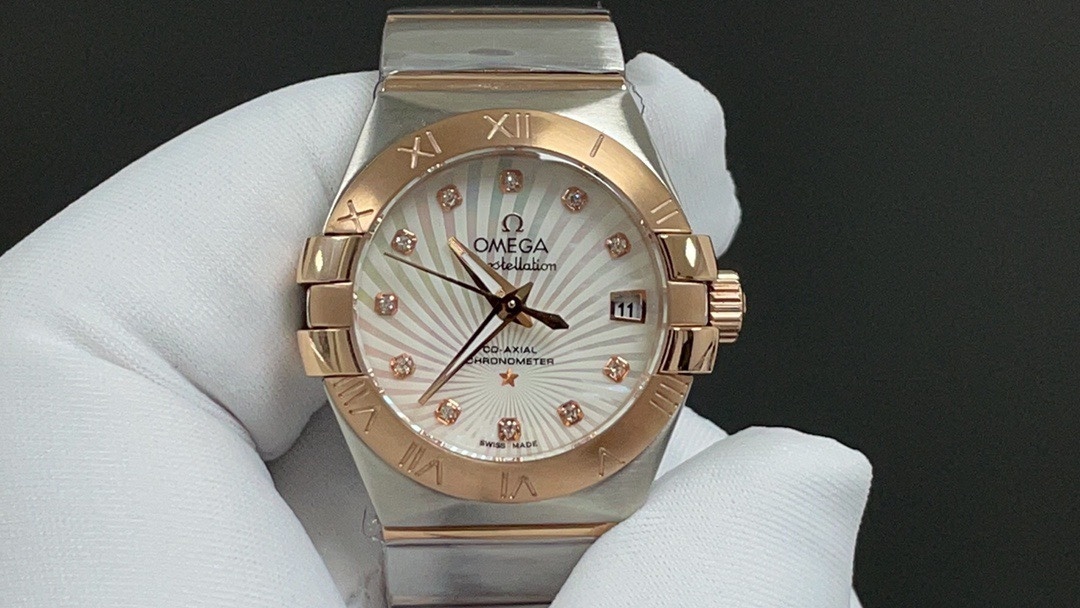 Omega Constellation 27MM Mother Of Pearl Dial Two-Tone Bracelet (123.25.27.20.55.001)