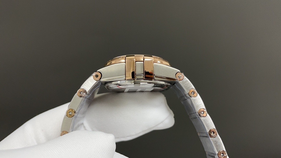 Omega Constellation 27MM Mother Of Pearl Dial Two-Tone Bracelet (123.25.27.20.55.001)