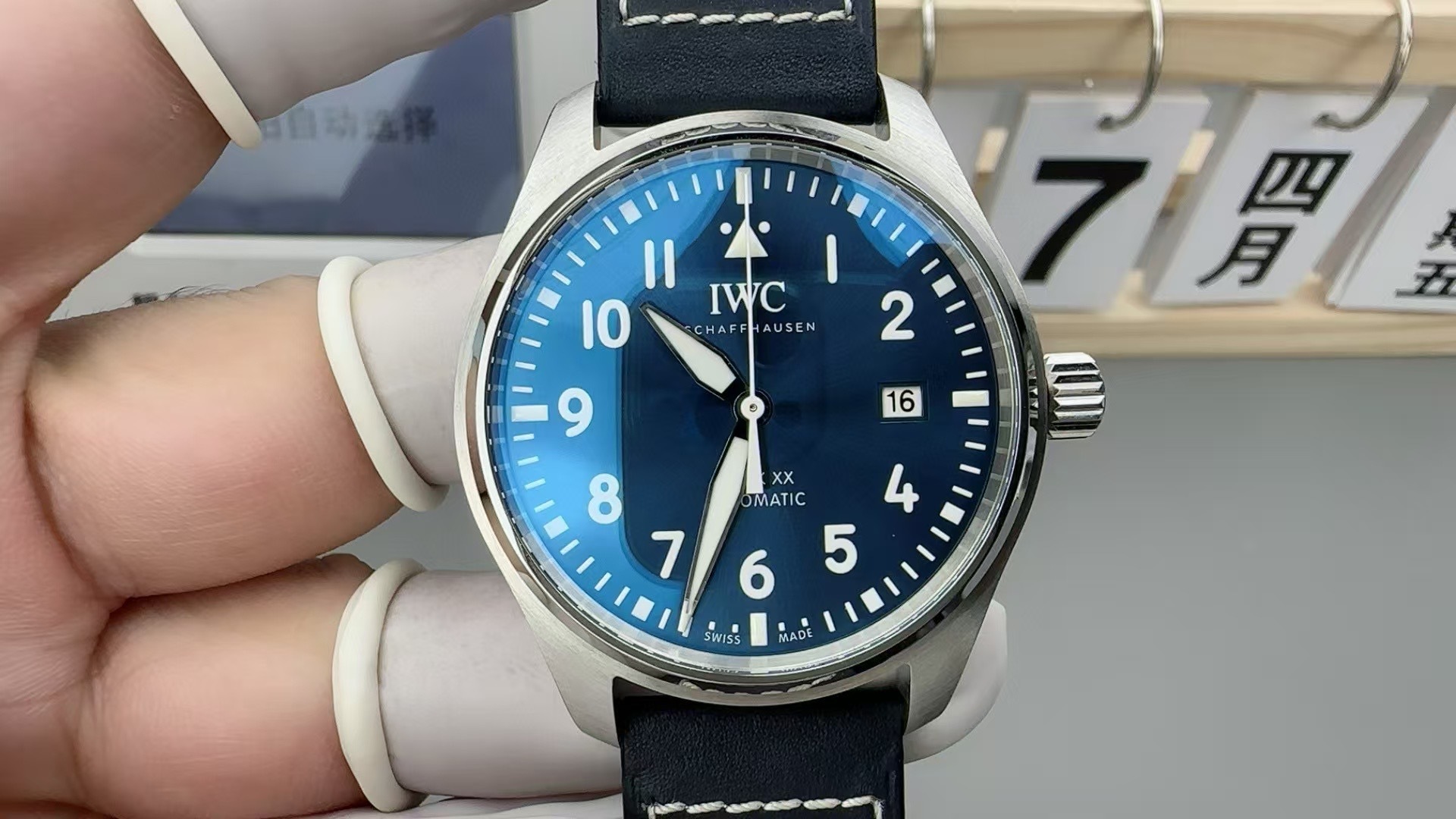 IWC PILOT’S WATCH MARK XX IW328203 40 MM BLUE DIAL – BRAND NEW ! S16432 Box/Card