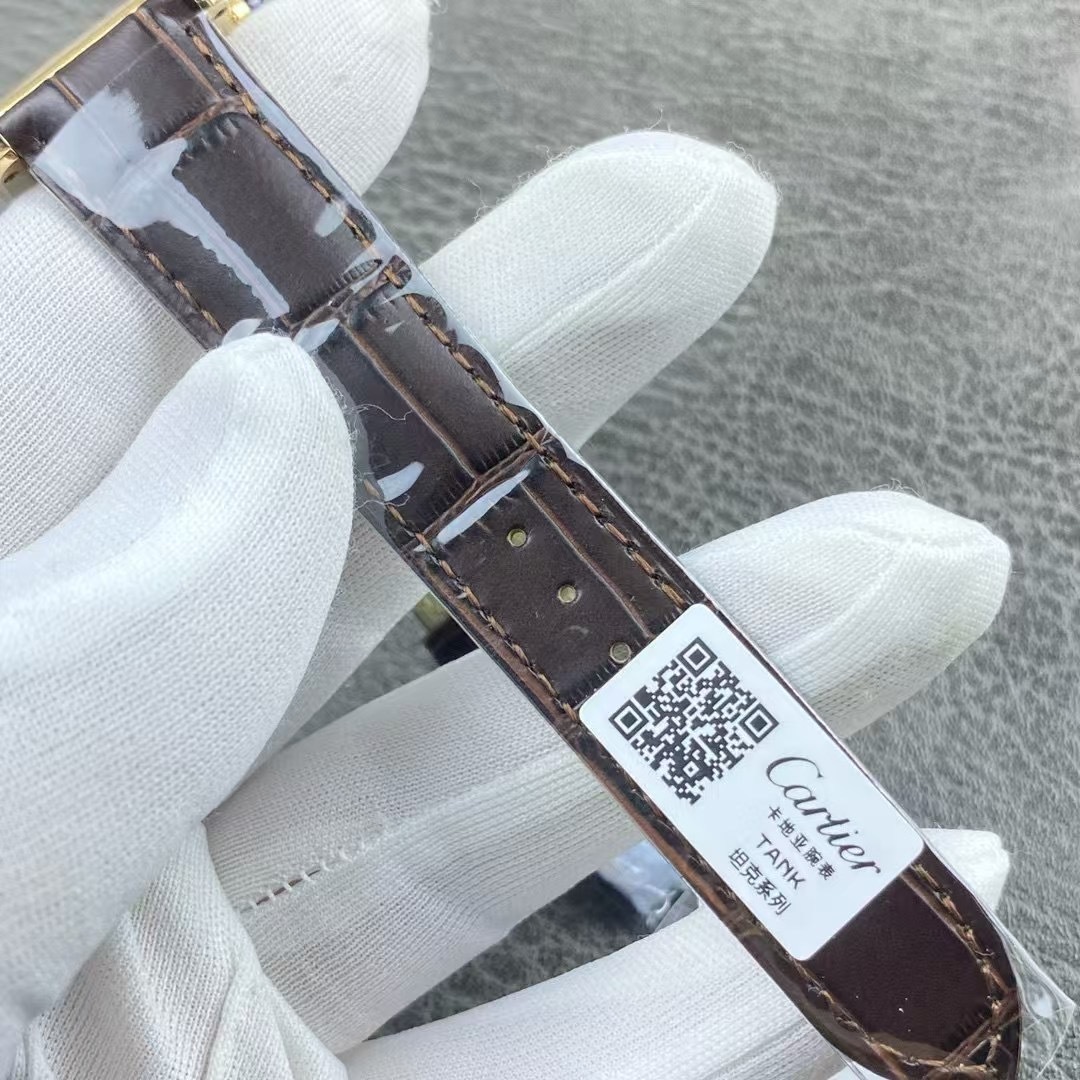 Cartier Tank Solo Small 18K Rose Gold 24mm x 30.5mm W5200024 Box Papers