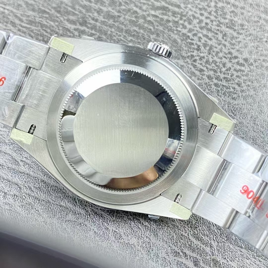 Top-grade watches 01099 Pre-Owned Rolex Datejust 41mm Stainless Steel Watch 126334 Gold Fluted Bezel B/P