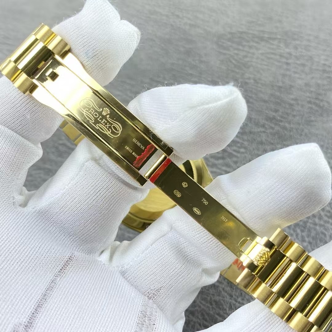 Rolex Day-Date 40mm Yellow Gold President Black Dial - 228238