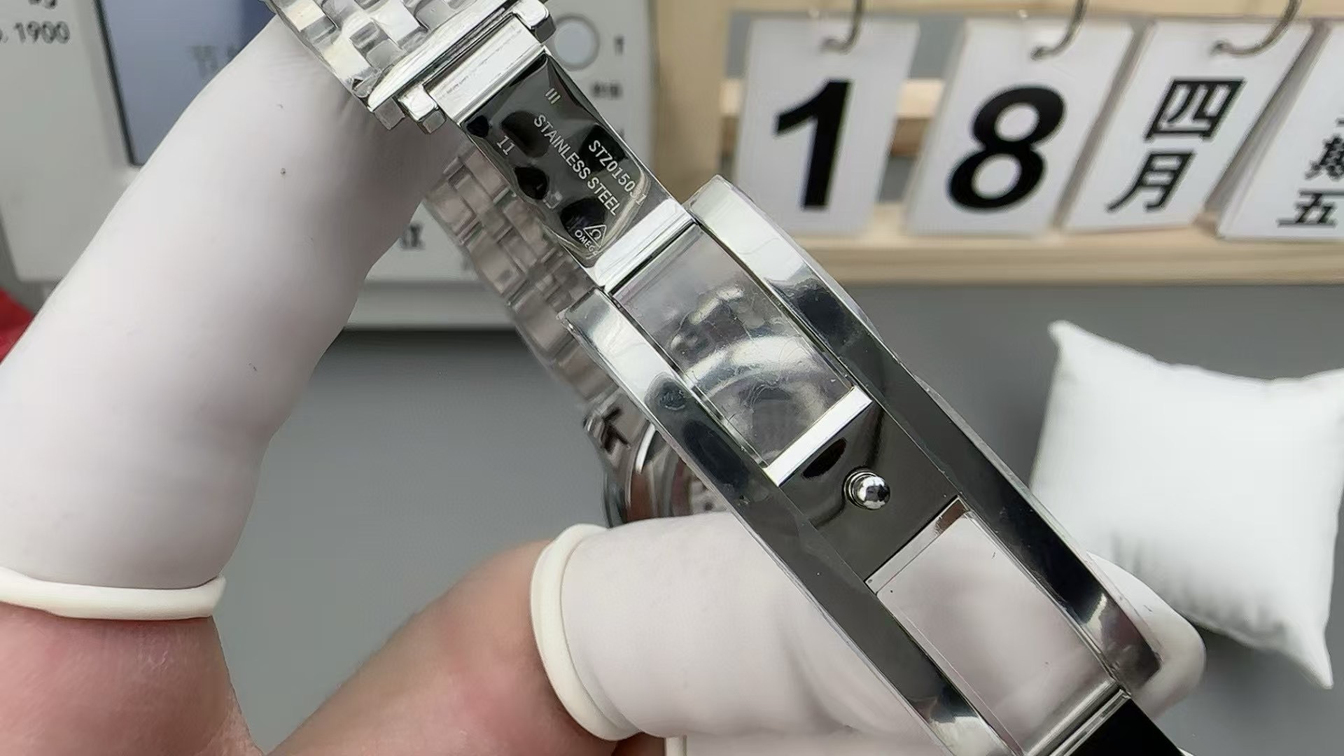 Omega De Ville 39 Automatic Chronometer Silver Dial Men's Watch