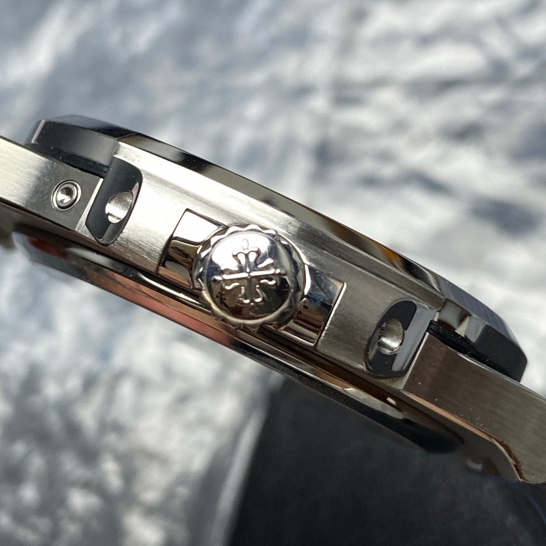 Patek Philippe Nautilus 5712/1A-001 Stainless steel Blue