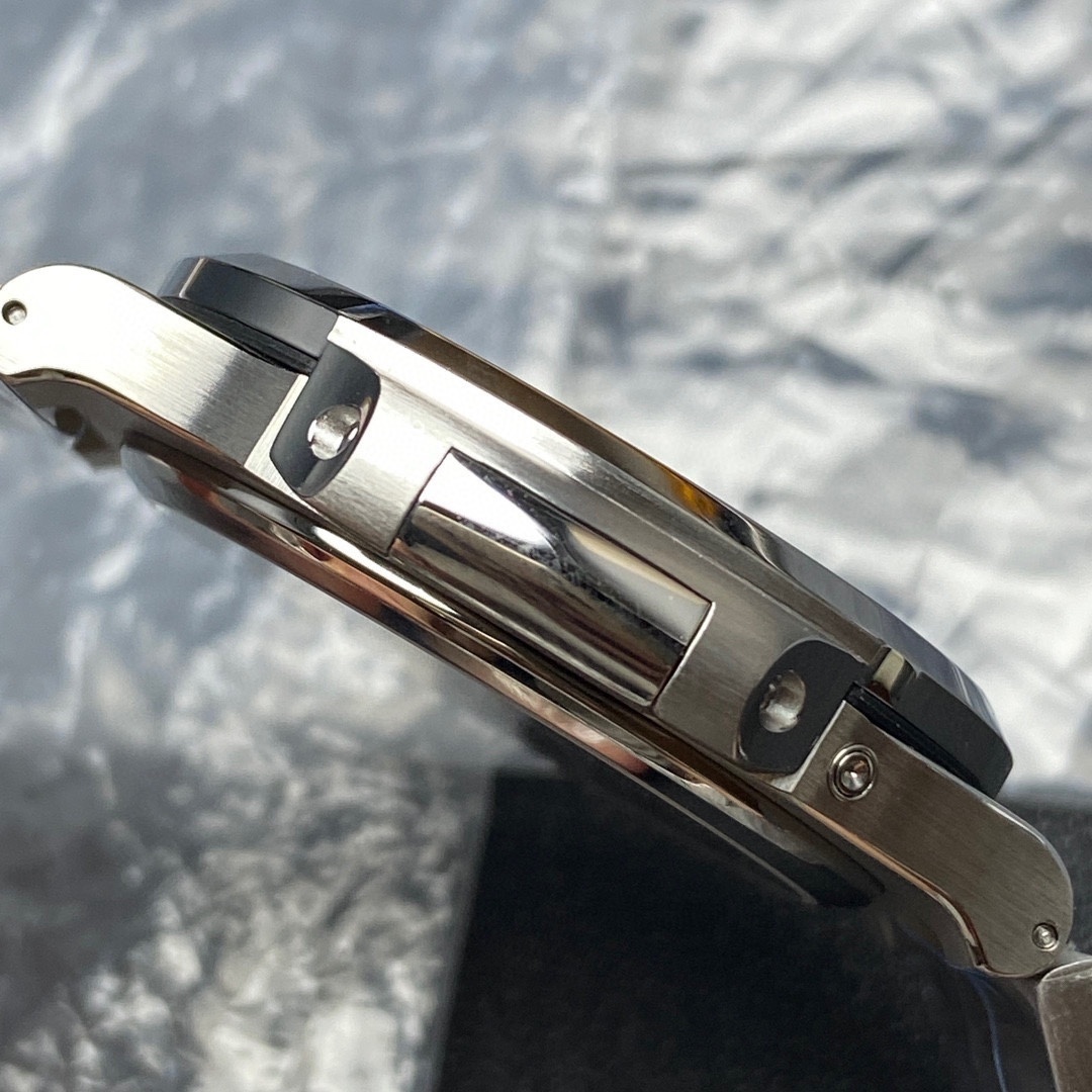 Patek Philippe Nautilus 5712/1A-001 Stainless steel Blue