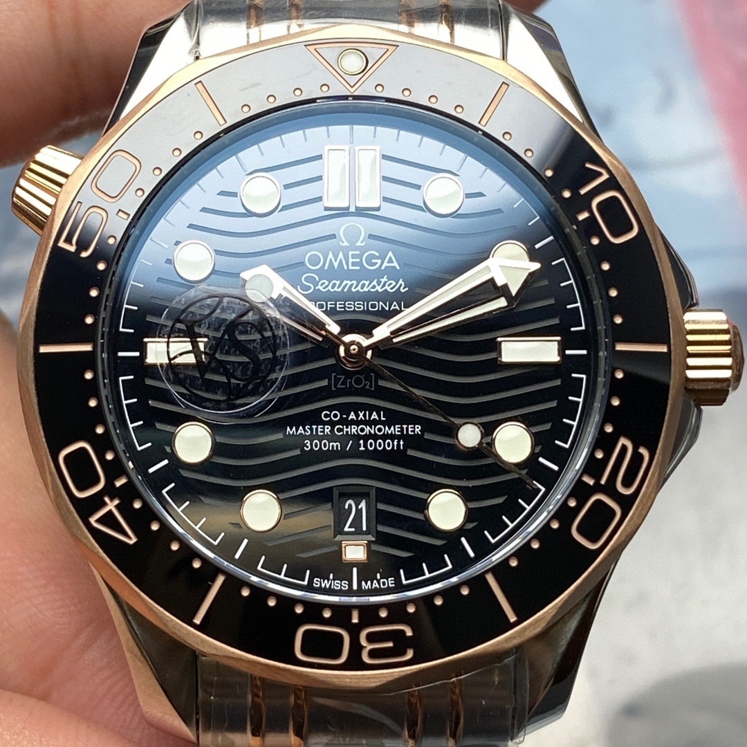Omega Seamaster Diver 300M Co-Axial Master Chronometer