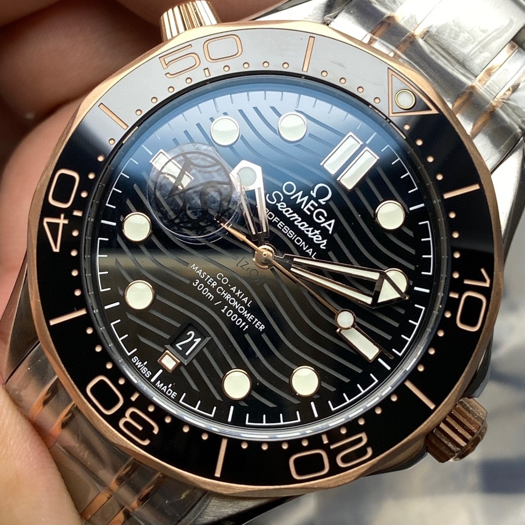 Omega Seamaster Diver 300M Co-Axial Master Chronometer