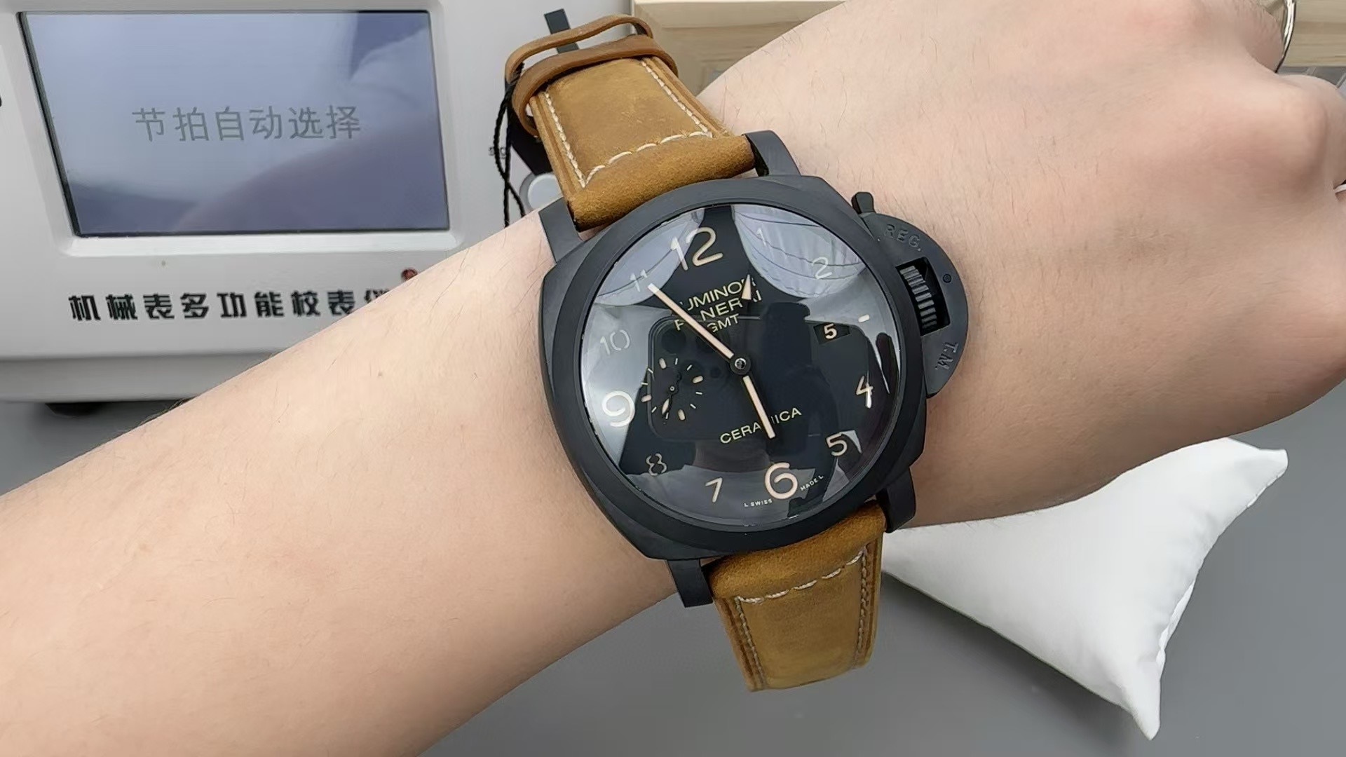 Panerai Luminor 1950 3 Days GMT Ceramic Black PAM 441 Size 44mm Box