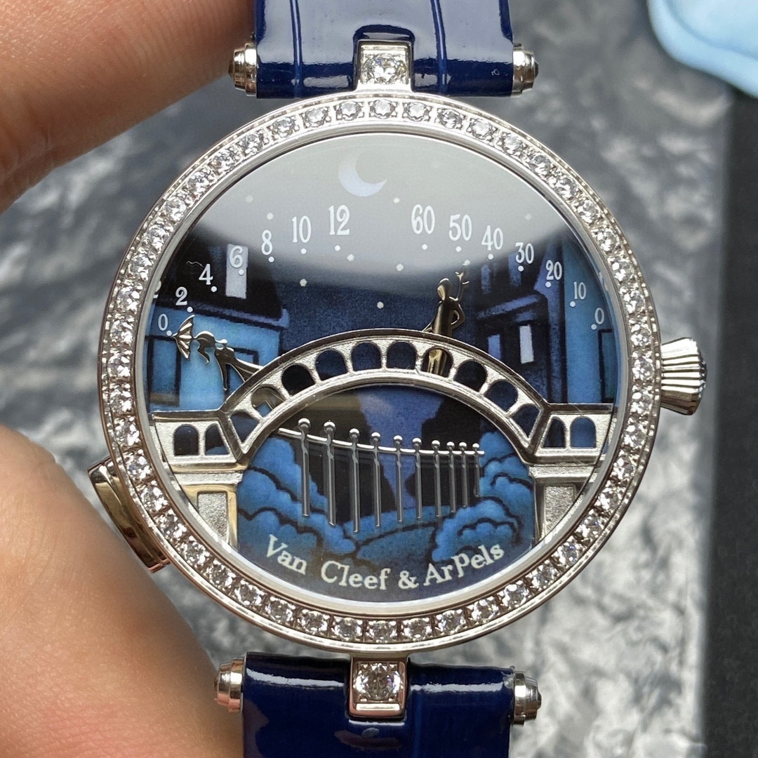 Top-grade watches 01639 Van Cleef & Arpels Lady Arpels Pont des Amoureux watch 18K white gold, Diamond