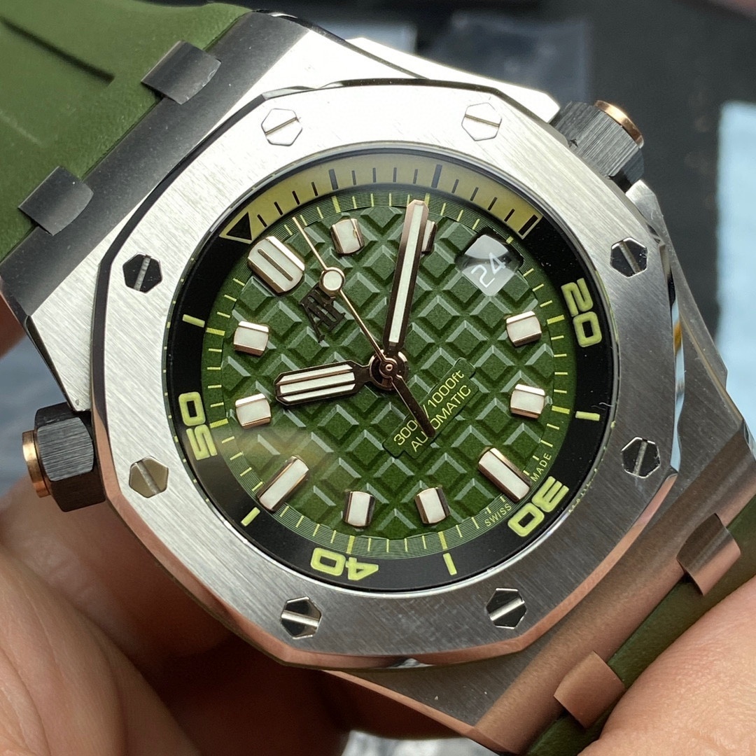 Audemars Piguet 2022 Royal Oak Offshore 42mm Diver 15720ST