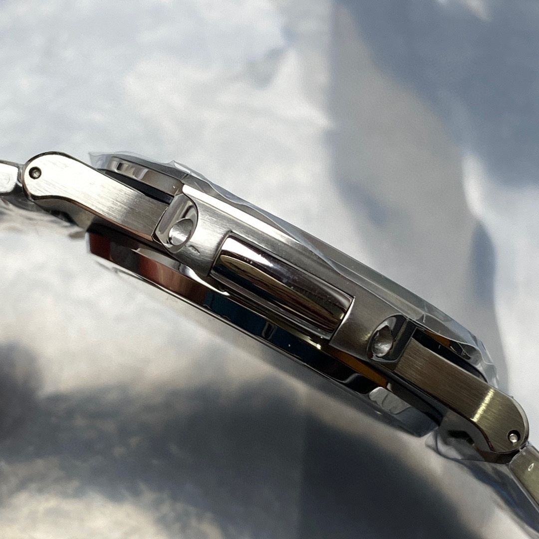 Patek Philippe Nautilus Stainless Steel White Dial 5711/1A-014