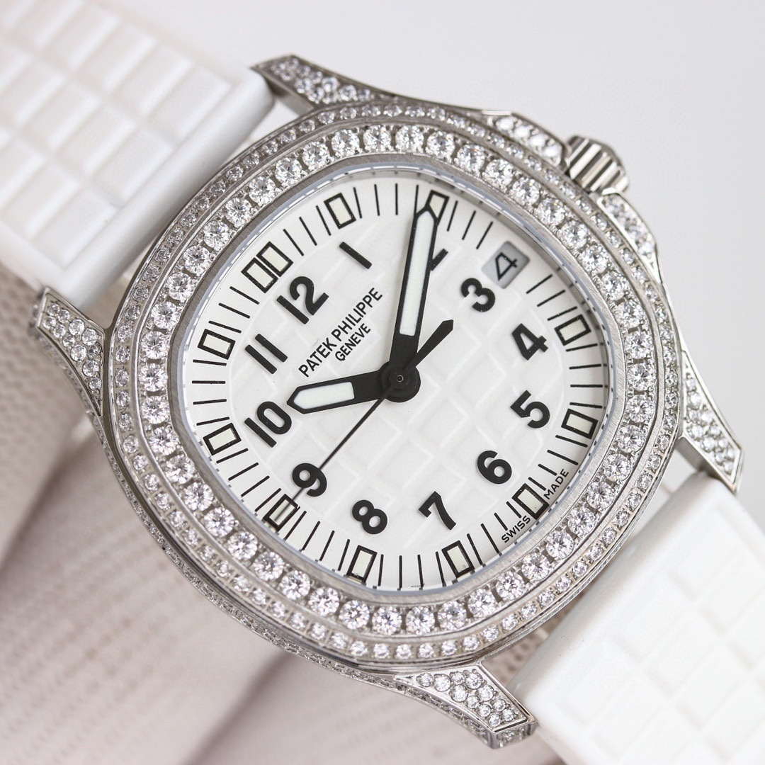 Patek Philippe Aquanaut 4961A Diamond Bezel White Dial Quartz Ladies Watch 28mm