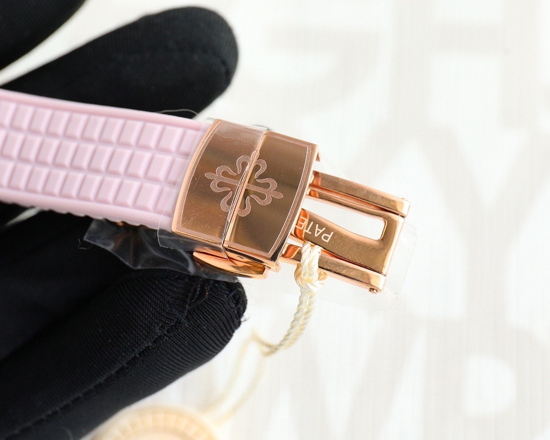 Patek Philippe Aquanaut Luce Haute Joaillerie Woman's watch 5072R-001