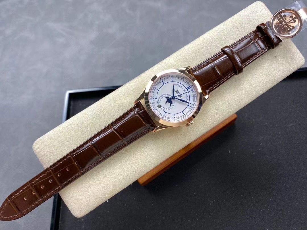 Patek Philippe Patek Philippe Complications (Reference 5396R-001). A rose gold automatic wristwatch with date, day, month, moonphase, and annual calendar.