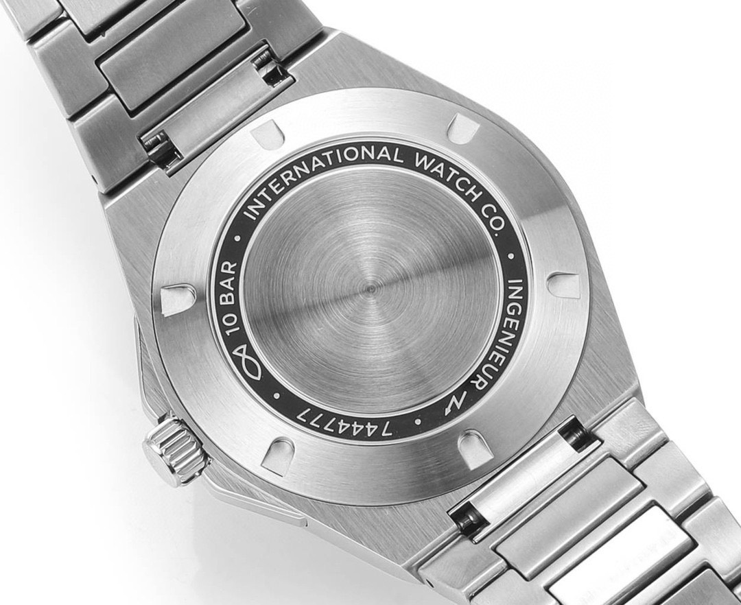 Magnified product image warranty icon  2 Years Manufacturer’s Warranty IWC Ingenieur Automatic 40