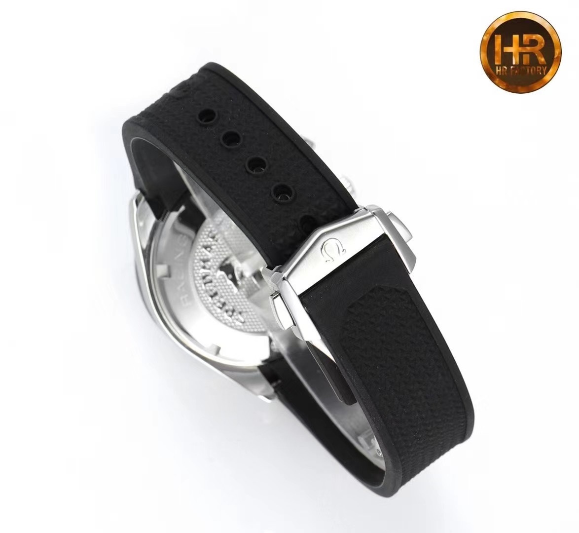 Omega  Speedmaster Racing Chronometer Automatic Black & Silver Chronograph Dial Rubber Strap Men's Watch 326.32.40.50.01.002