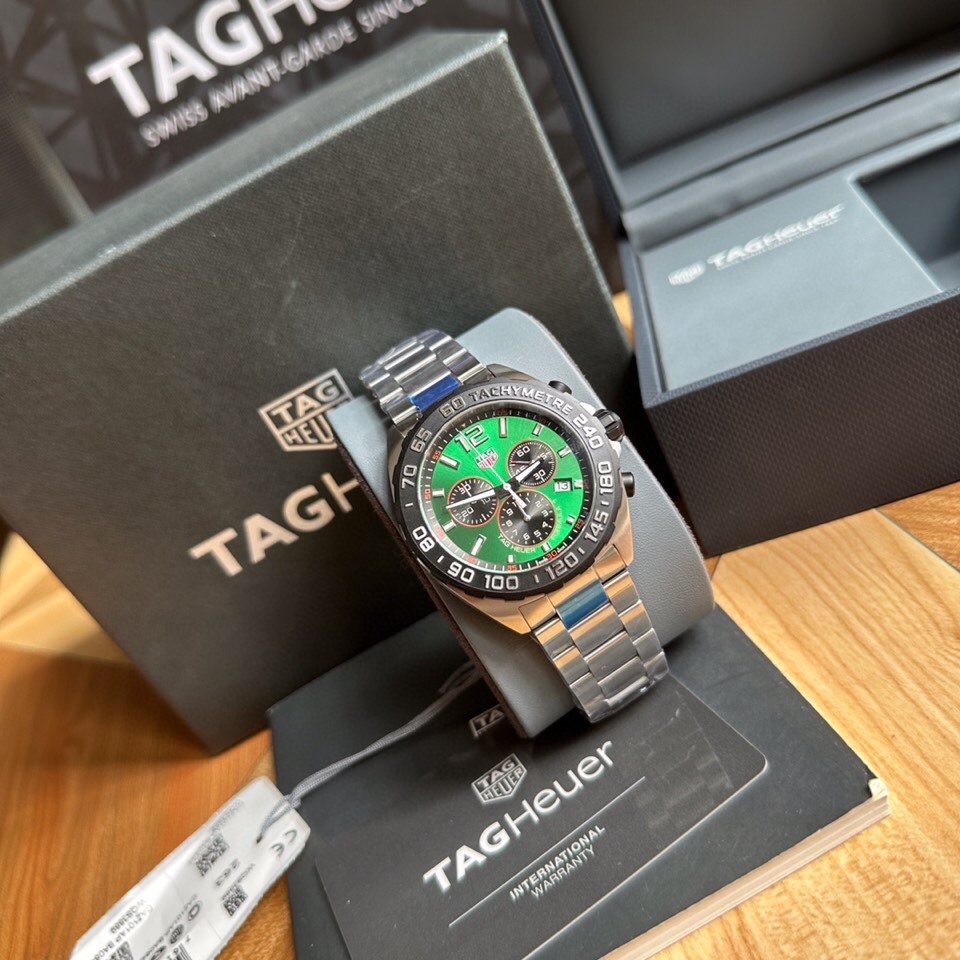 Top-grade watches 02649 TAG Heuer Formula 1 Chronograph Green dial 43mm CAZ101AP.