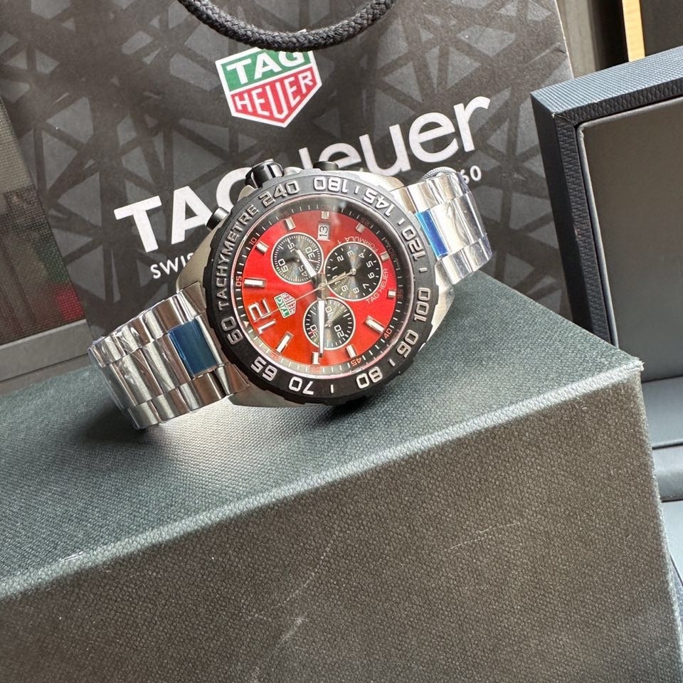 Top-grade watches 02659 TAG Heuer Formula 1 Quartz Red Dial Steel 43 mm Men's Watch CAZ101AN.BA0842
