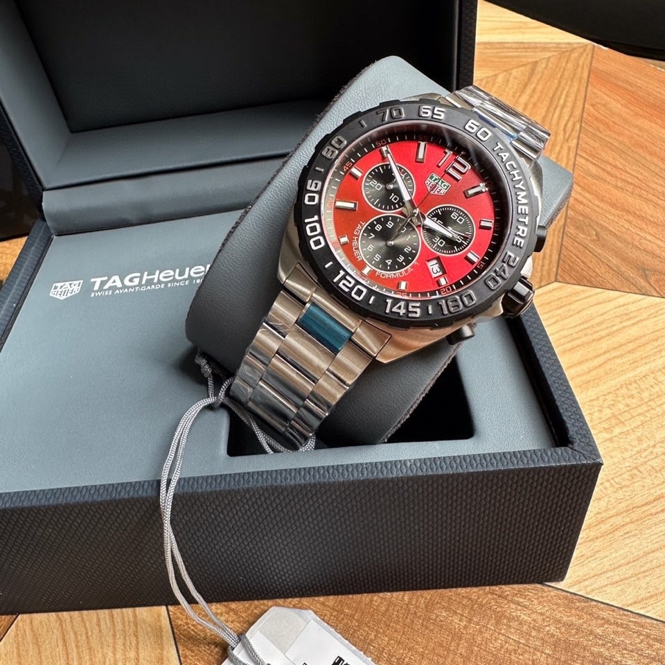 Top-grade watches 02659 TAG Heuer Formula 1 Quartz Red Dial Steel 43 mm Men's Watch CAZ101AN.BA0842
