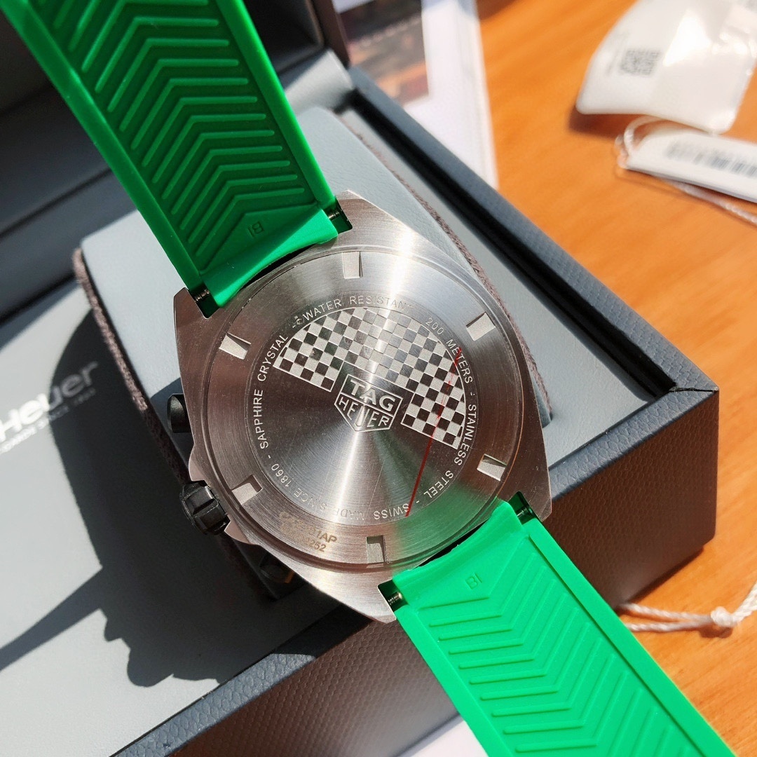 Top-grade watches 02689 Tag Heuer Men's Formula 1 Chronograph Watch Stainless Steel x Rubber QZ Green