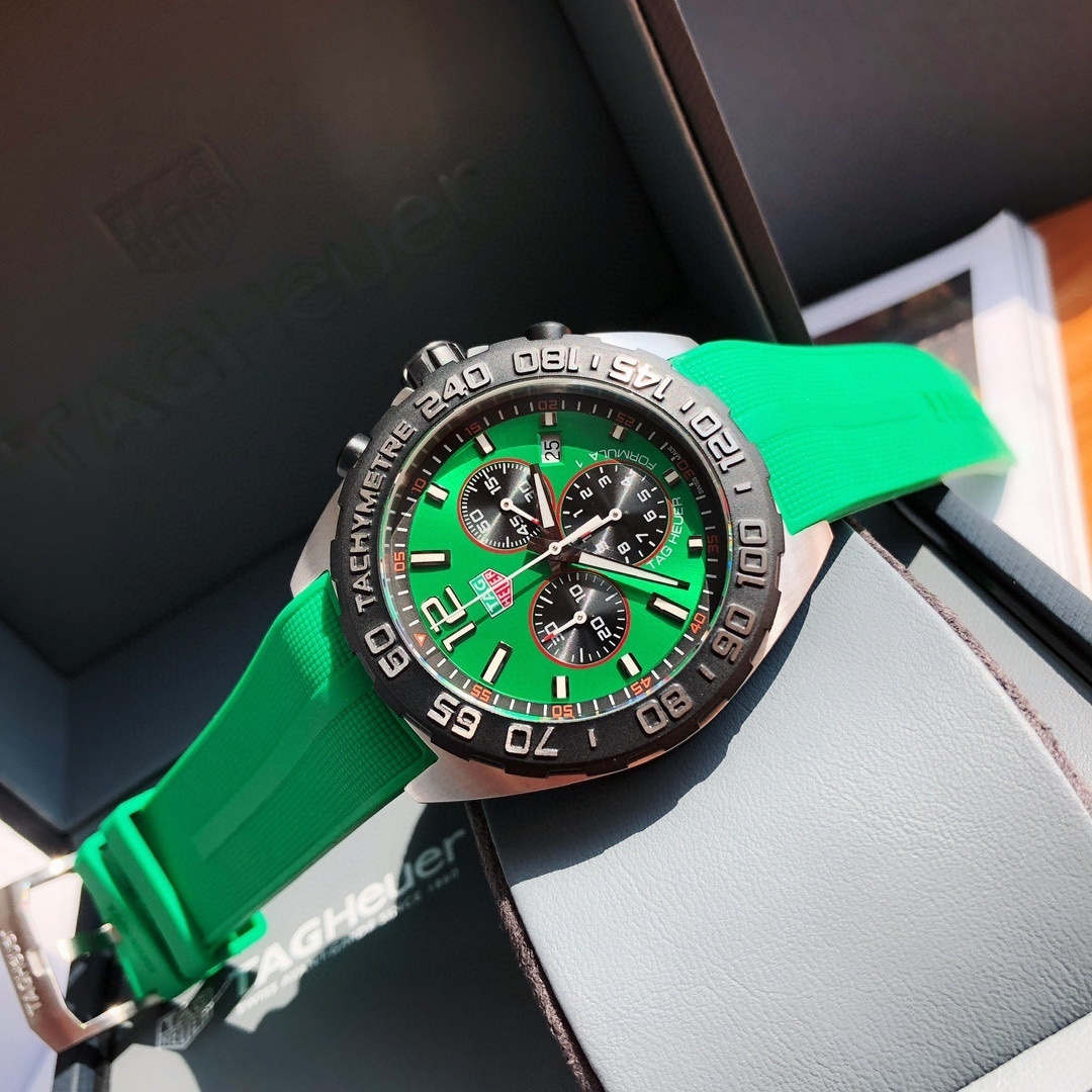 Top-grade watches 02689 Tag Heuer Men's Formula 1 Chronograph Watch Stainless Steel x Rubber QZ Green