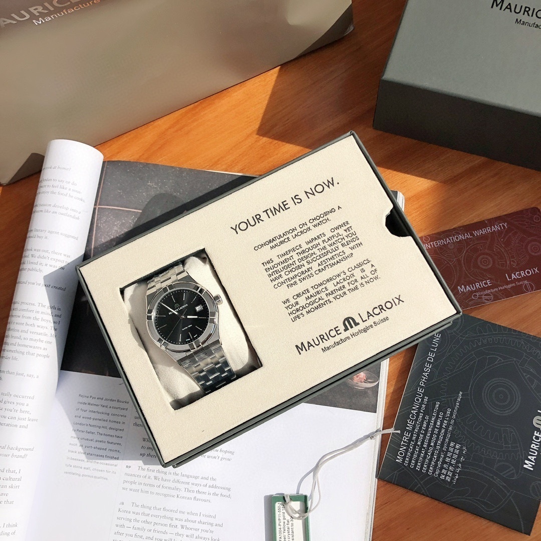 Maurice Lacroix AI1108-SS002-330-1 Icon Quartz 1.6 inches (40 mm) Men's Watch, Black, Bracelet Type