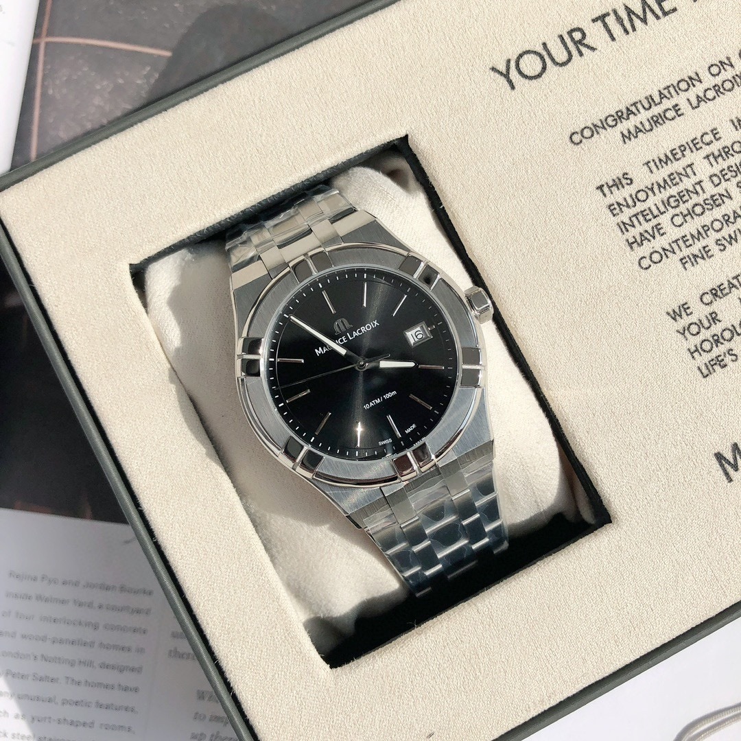 Maurice Lacroix AI1108-SS002-330-1 Icon Quartz 1.6 inches (40 mm) Men's Watch, Black, Bracelet Type