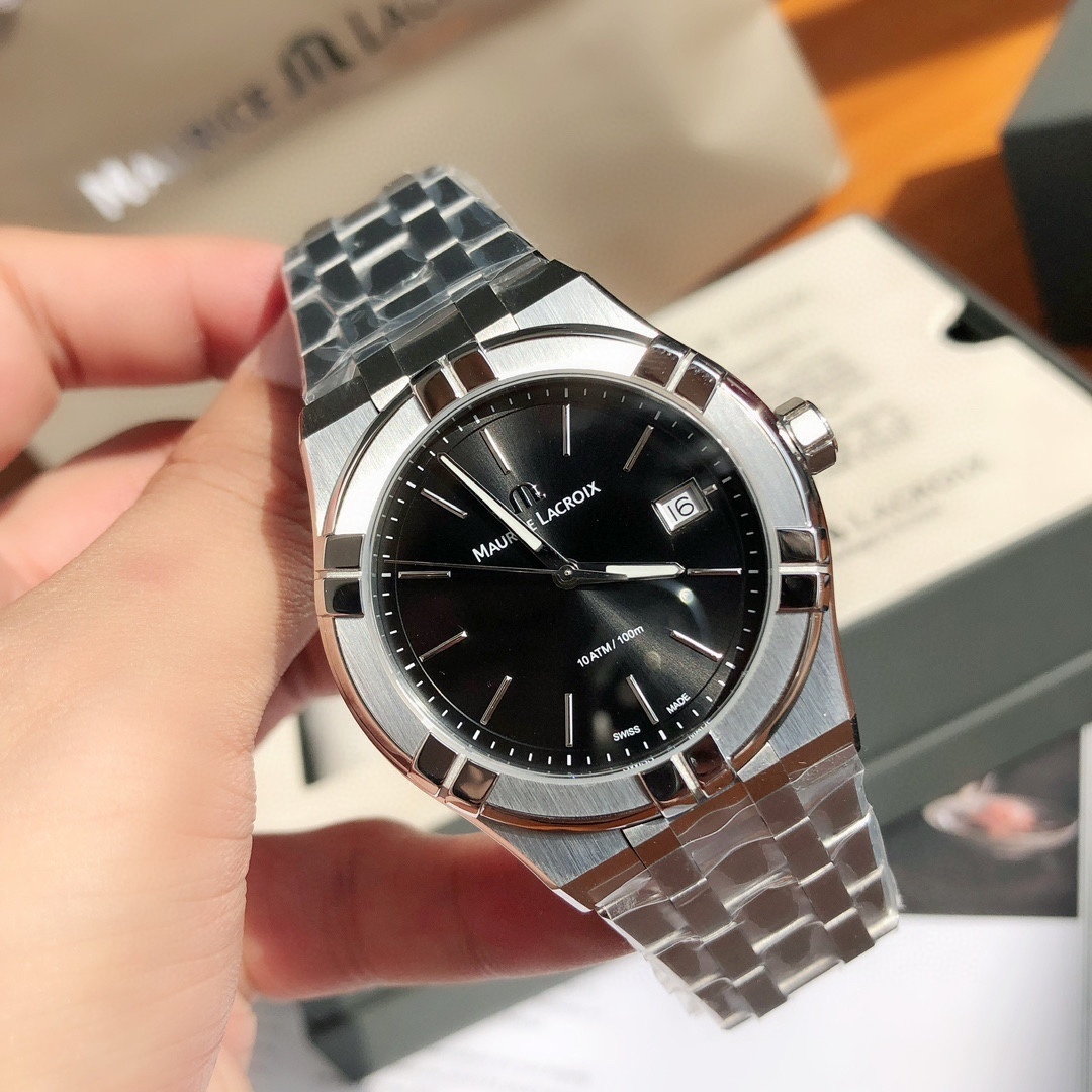 Maurice Lacroix AI1108-SS002-330-1 Icon Quartz 1.6 inches (40 mm) Men’s Watch, Black, Bracelet Type