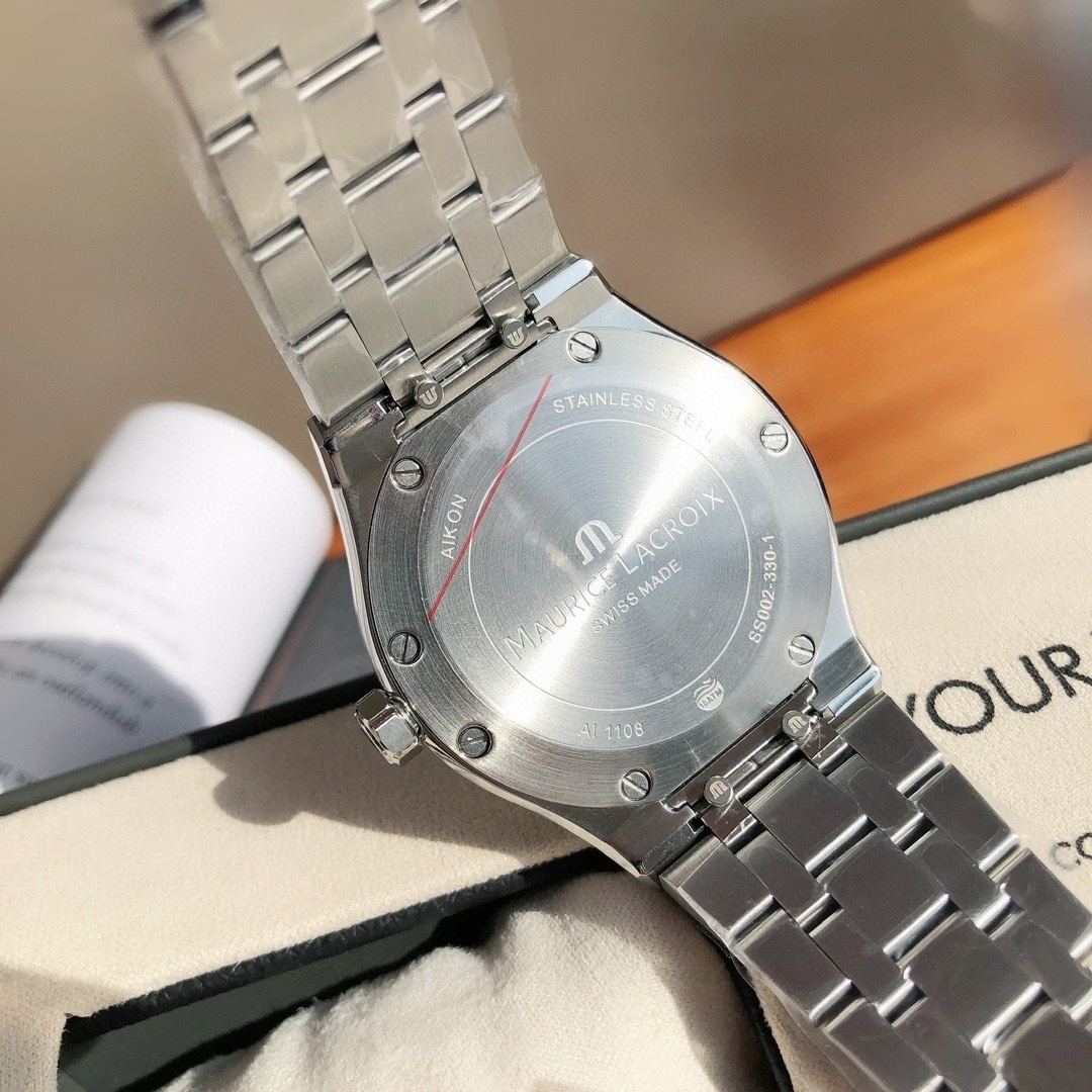 Maurice Lacroix AI1108-SS002-330-1 Icon Quartz 1.6 inches (40 mm) Men's Watch, Black, Bracelet Type