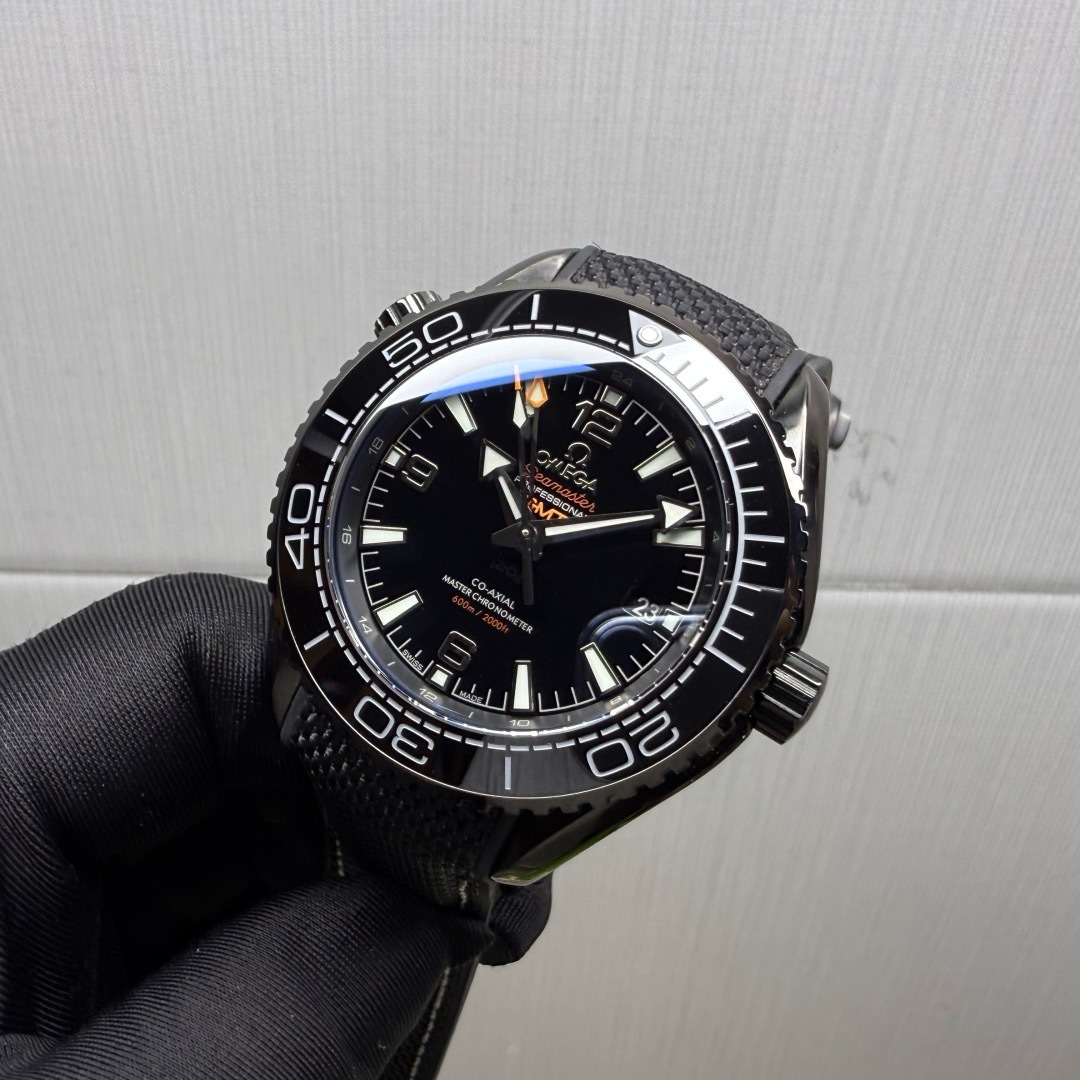 OMEGA Seamaster Planet Ocean 600 M Co-Axial Master Chronometer GMT