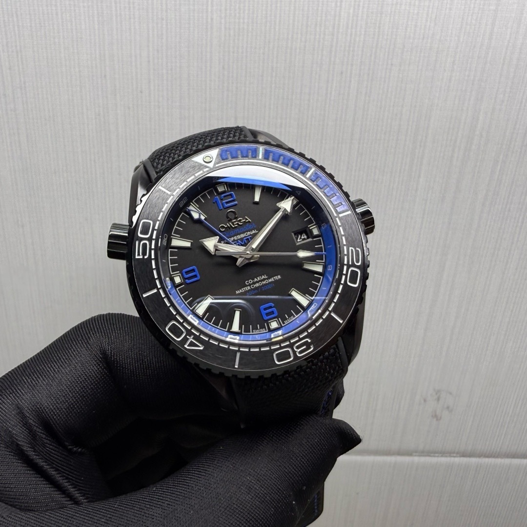 Omega Seamaster Planet Ocean GMT Automatic 45mm Ceramic Mens 215.92.46.22.01.002