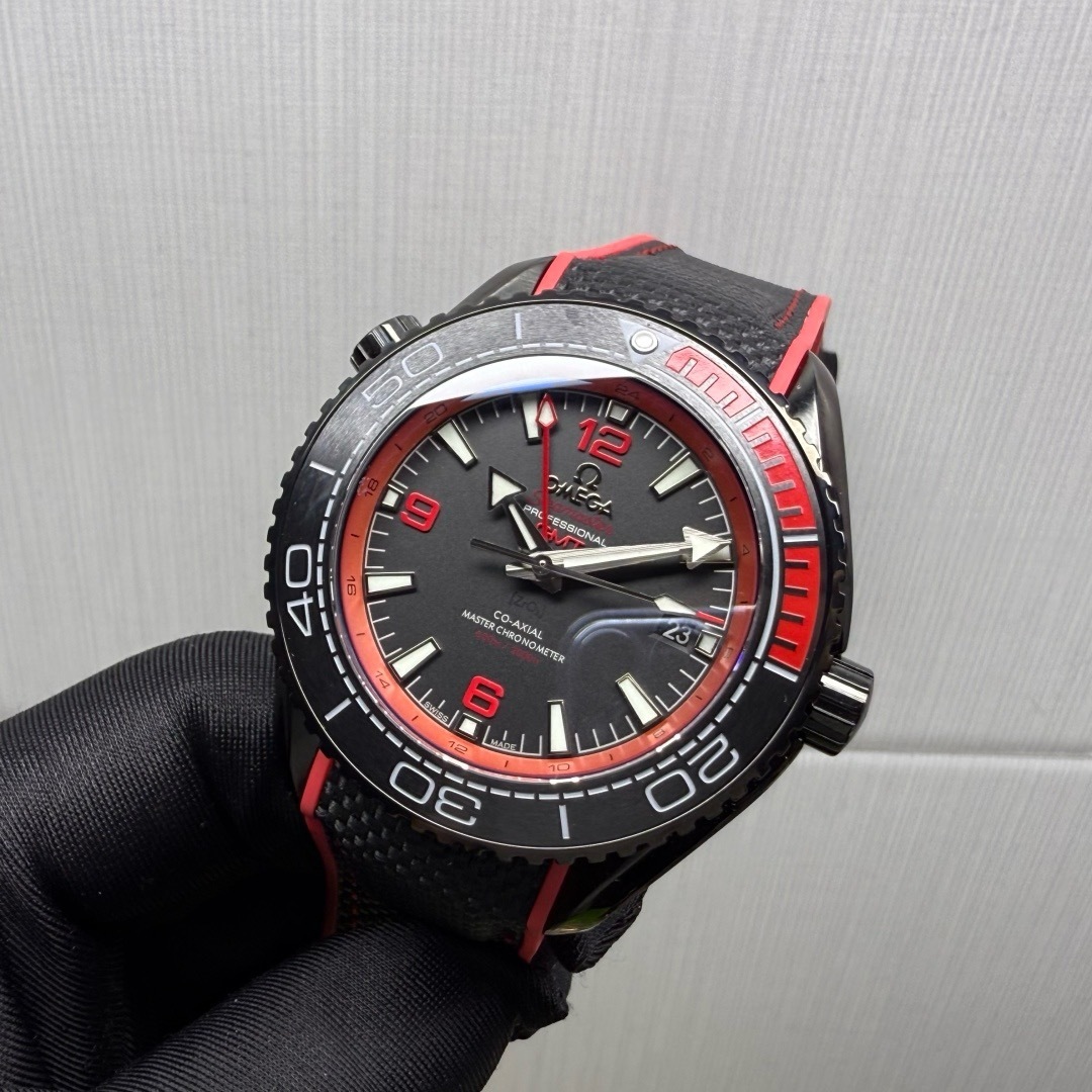 Omega Seamaster Planet Ocean 600M 45.5mm - Deep Black