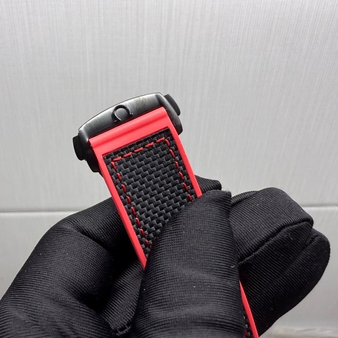 Omega Seamaster Planet Ocean 600M 45.5mm - Deep Black