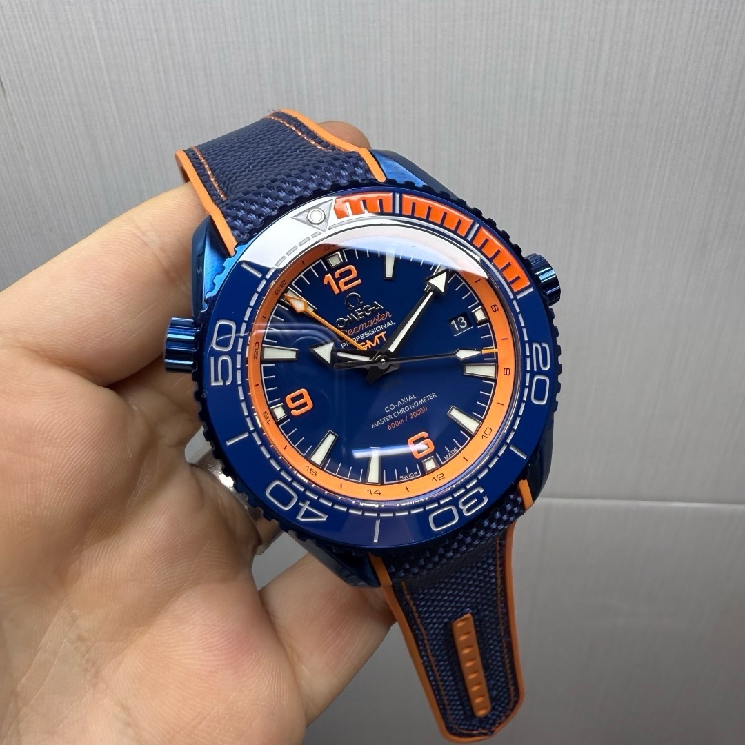 Omega 215.92.46.22.03.001 Planet Ocean 600m Co-Axial Master Chronometer GMT Watch BIG BLUE